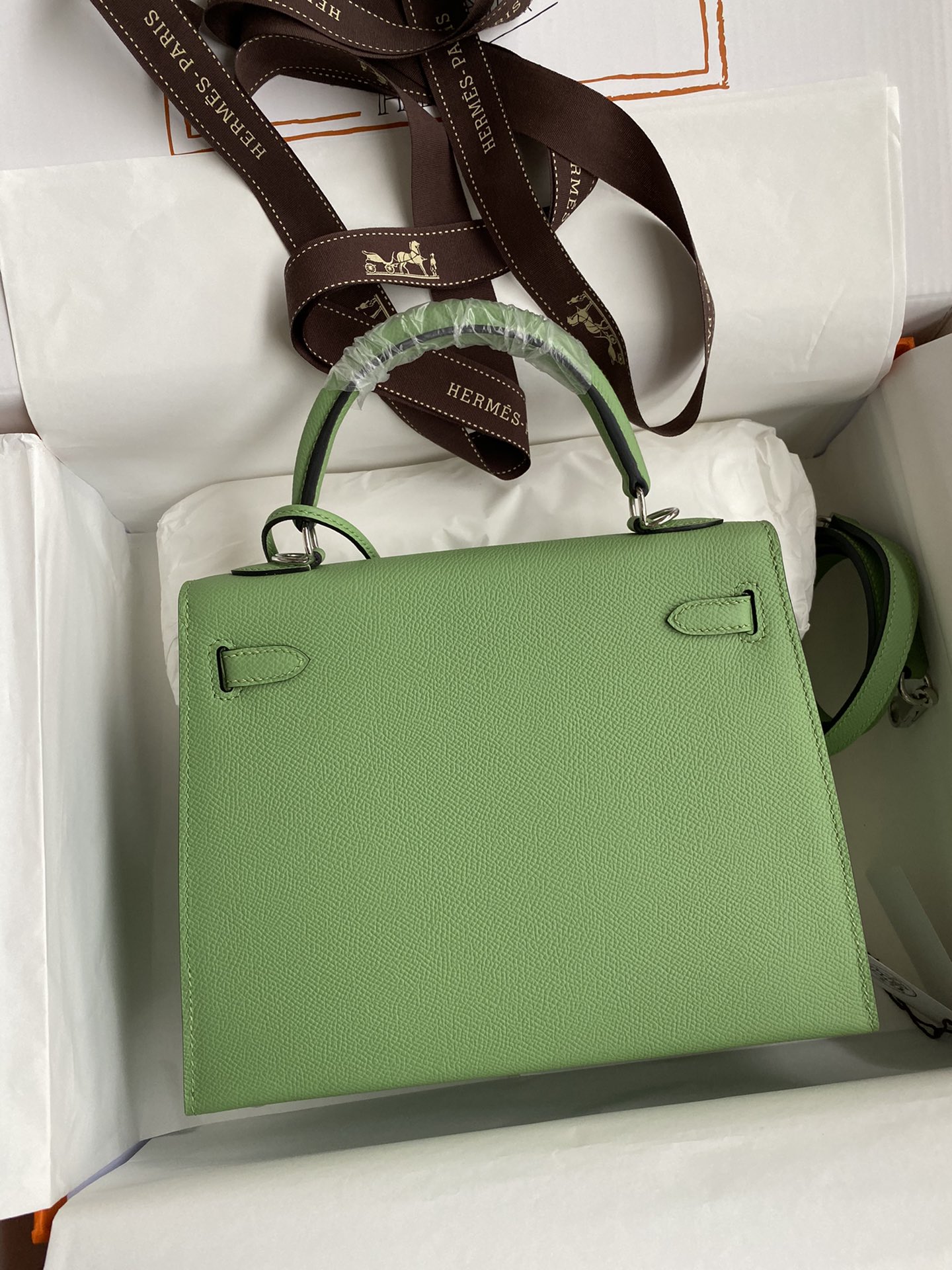 Hermes Kelly 25cm Handbag Shoulder Bag in Green Kiwi Epsom Leather